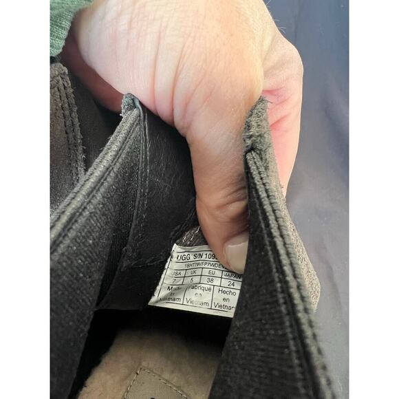 UGG Pax Wedge Bootie, Size 7, Charcoal, Waterproof - Picture 7 of 9